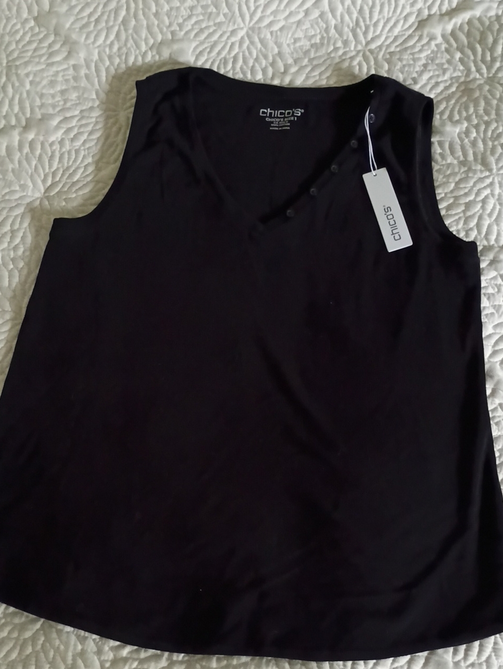 Chico's Black V-Neck Sleeveless Button-Trim Tank Women's Medium